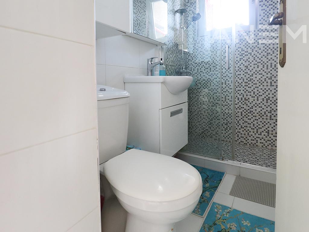 Banesë në shitje 67m² në Qendër