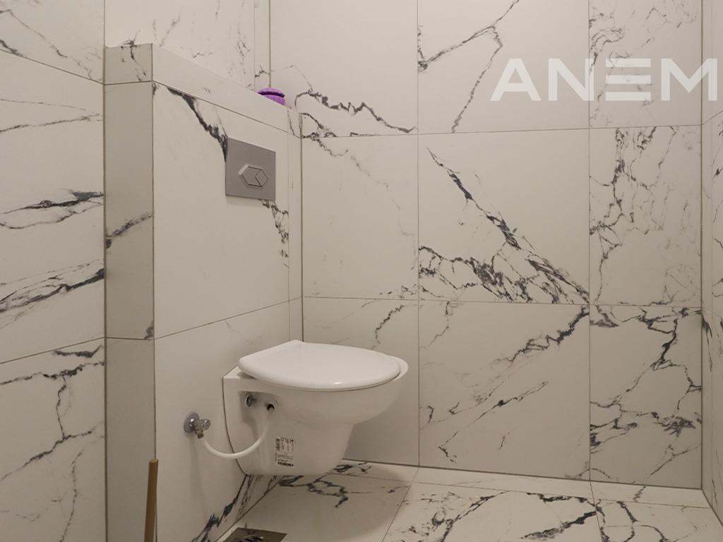 Zyre me qira me 3 hapësira pune në Aktash
