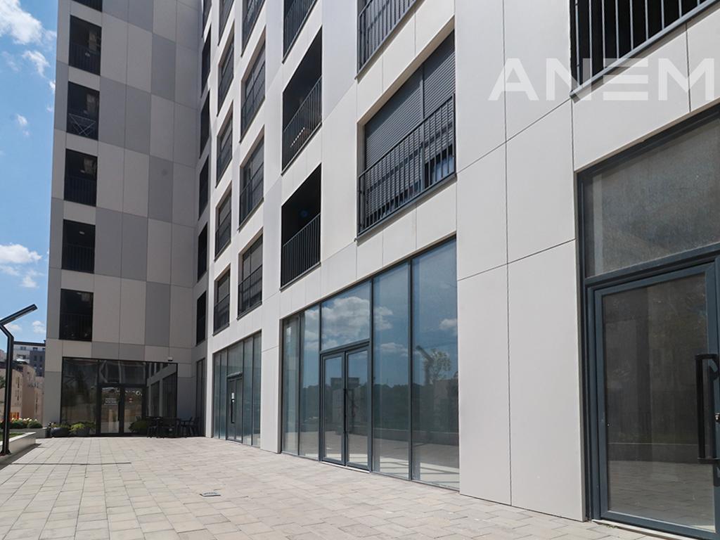 Lokal në shitje 264m² në Rrugën C