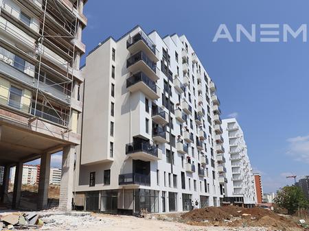 Lokal në shitje 246m² në Rrugën C