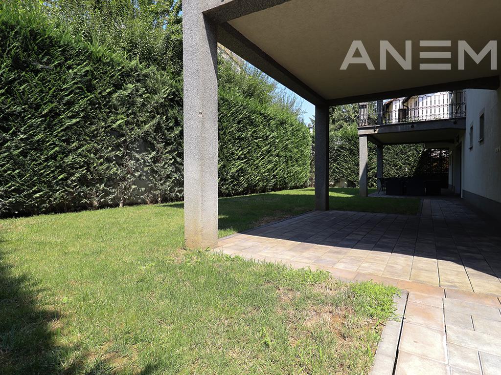 Shtëpi në shitje 320m² në Bregun e Diellit