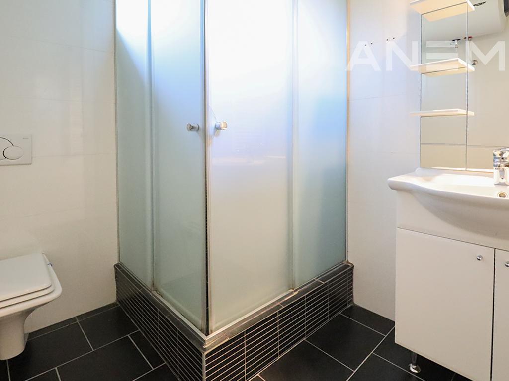 Shtëpi në shitje 410m² në Bregun e Diellit