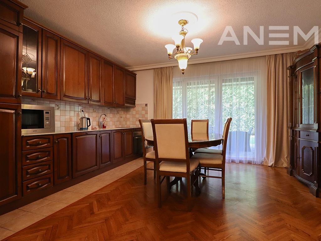Shtëpi në shitje 410m² në Bregun e Diellit