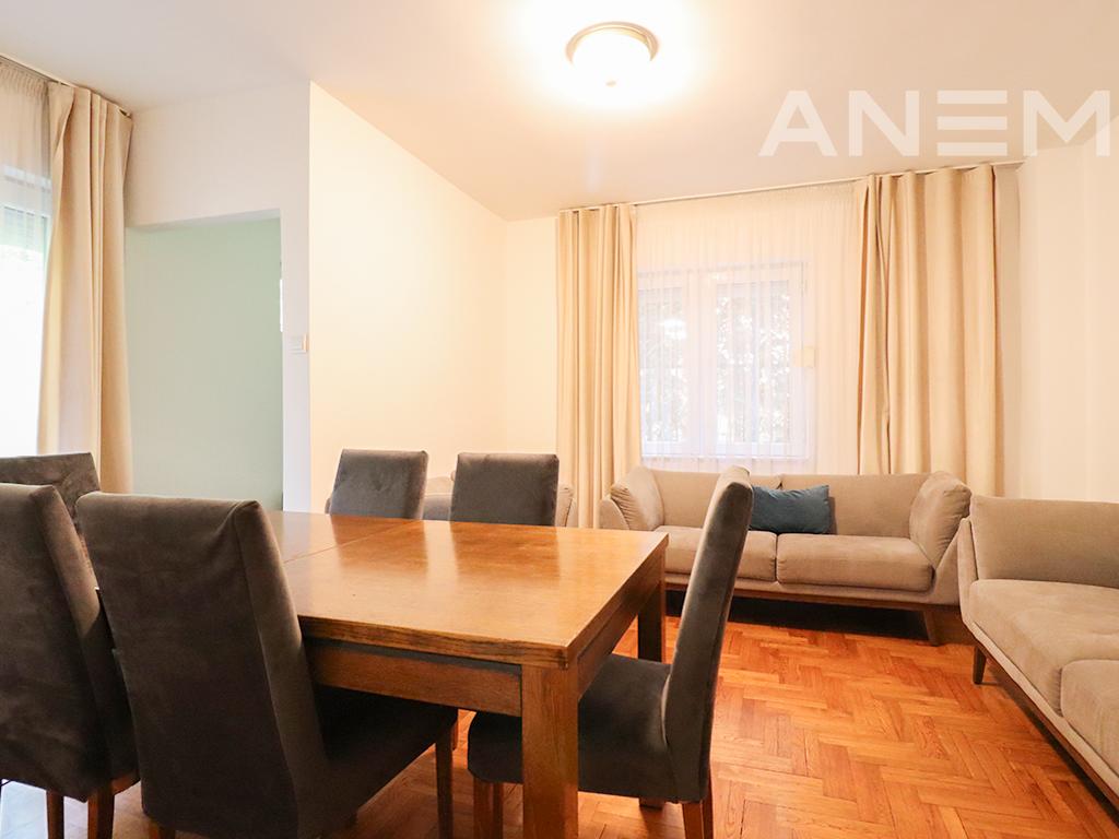 Shtëpi në shitje 410m² në Bregun e Diellit