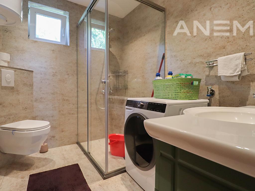 Shtëpi në shitje 410m² në Bregun e Diellit