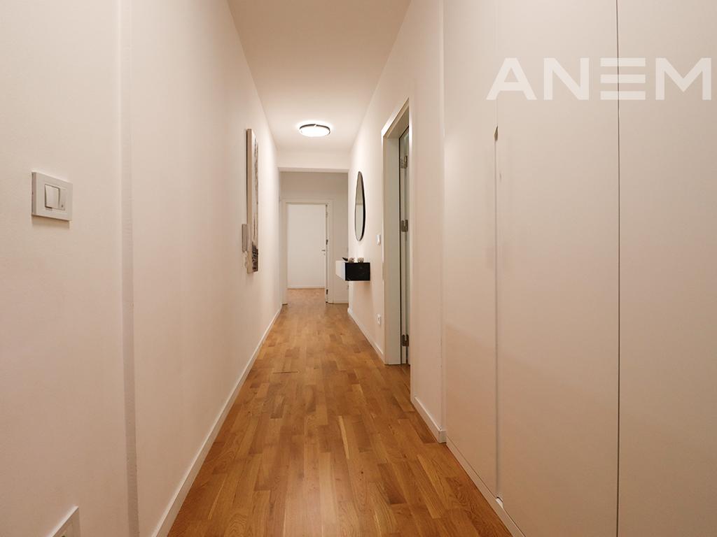 Banesë në shitje 92m² në Arbëri