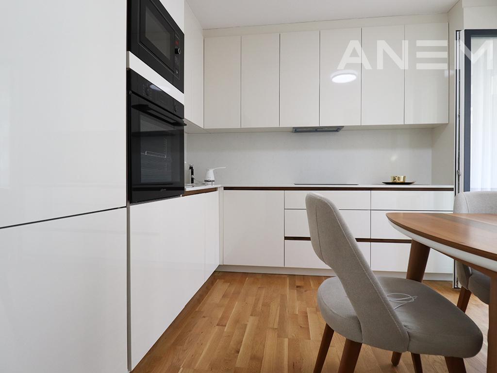 Banesë në shitje 92m² në Arbëri
