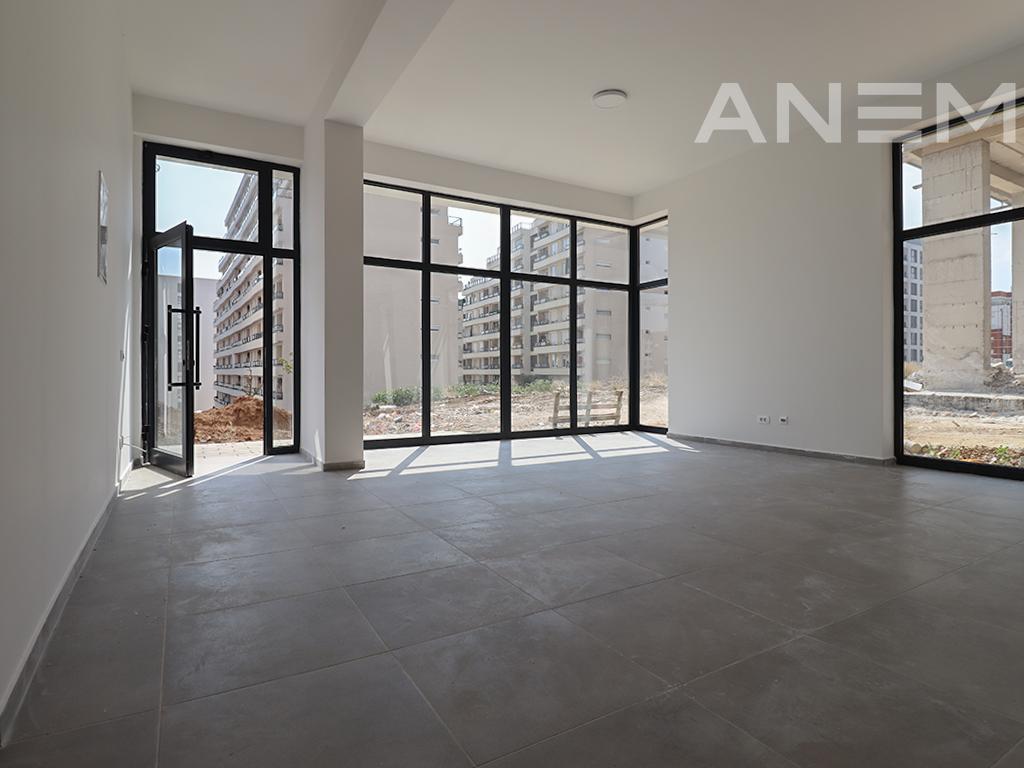 Lokal në shitje 246m² në Rrugën C