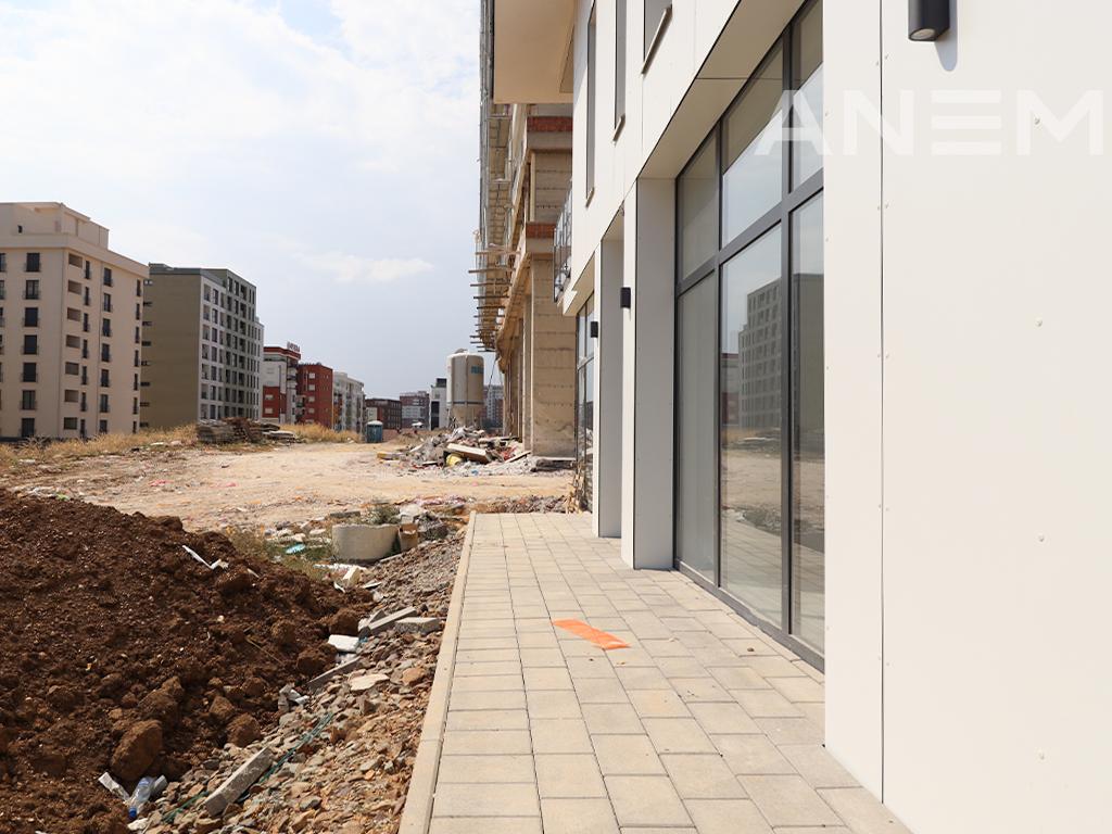 Lokal në shitje 246m² në Rrugën C
