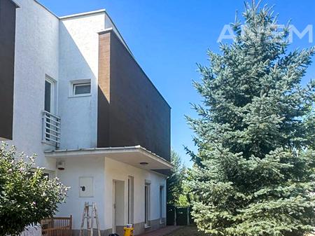 Shtëpi me qira 137m² në Marigona Residence