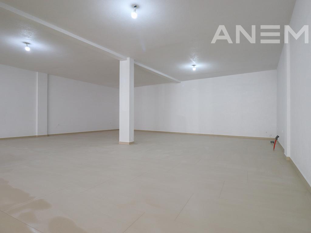 Objekt me qira 500m² në Taukbahçe