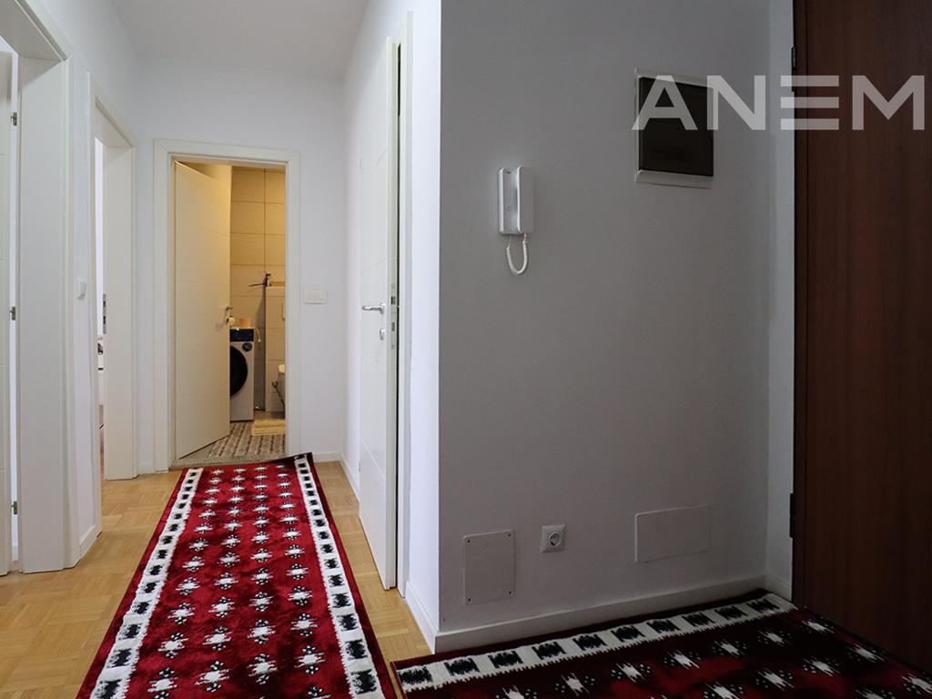 Banese në shitje 80m² në Mati 1