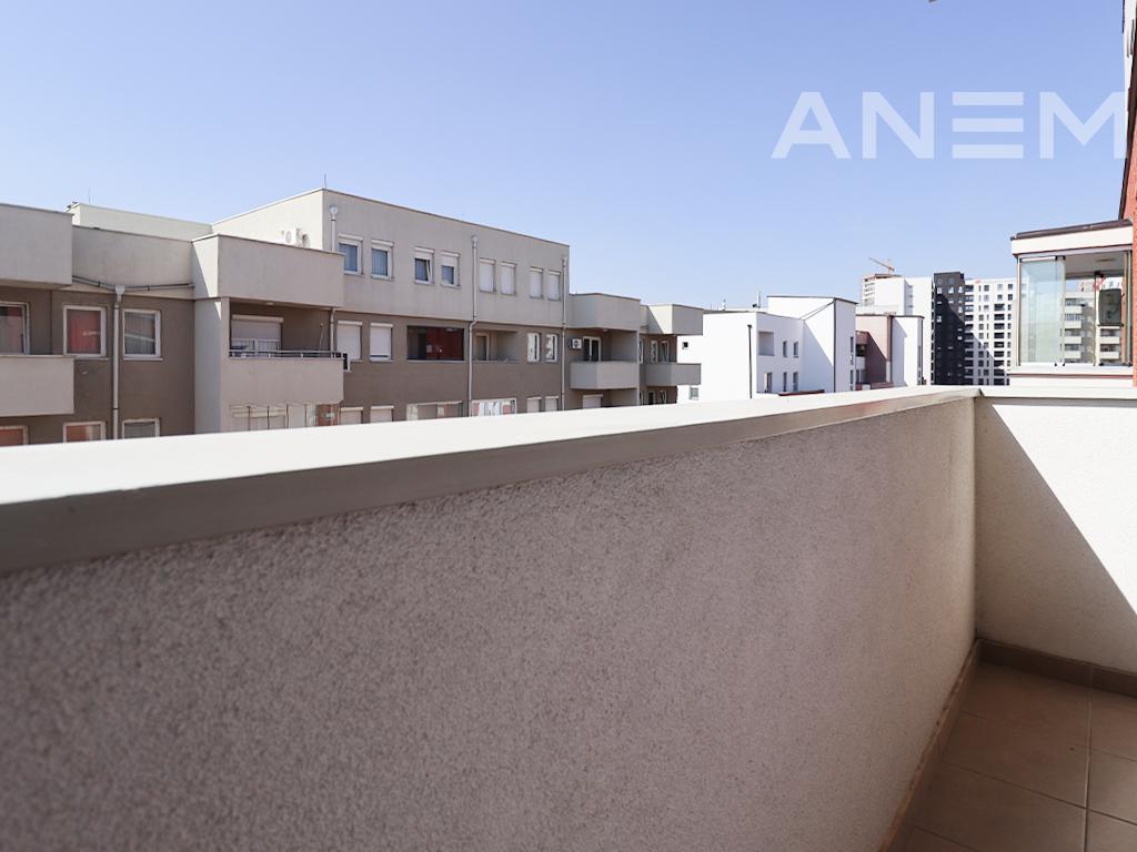 Banesë në shitje 64.7m² te Mati 1