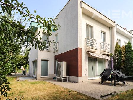 Shtëpi me qira 174m² në Marigona Residence