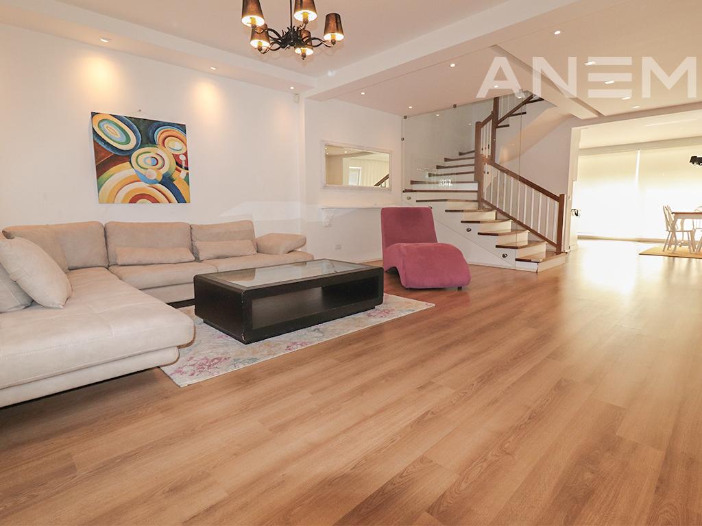 Shtëpi me qira 174m² në Marigona Residence