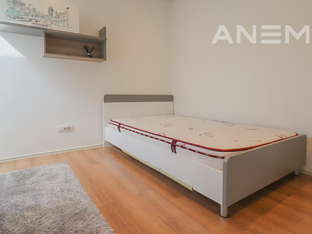 Shtëpi me qira 174m² në Marigona Residence