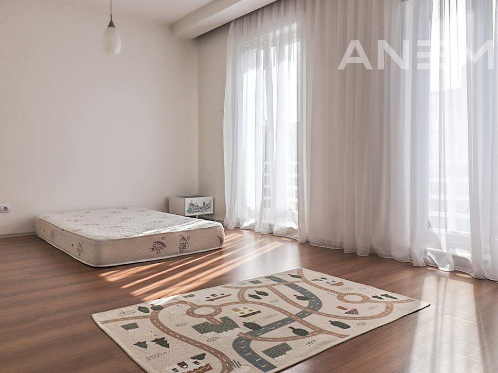 Shtëpi me qira 174m² në Marigona Residence