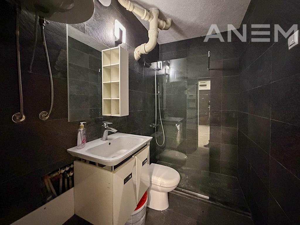 Zyre me qira me 3 hapësira pune në lagjen Ulpiana
