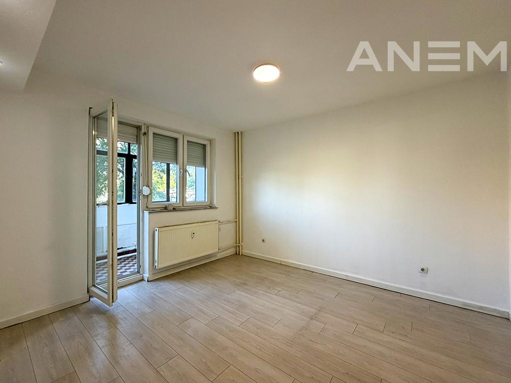 Zyre me qira me 3 hapësira pune në lagjen Ulpiana
