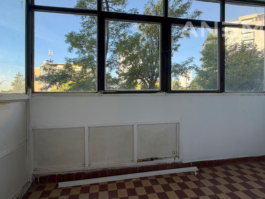 Zyre me qira me 3 hapësira pune në lagjen Ulpiana