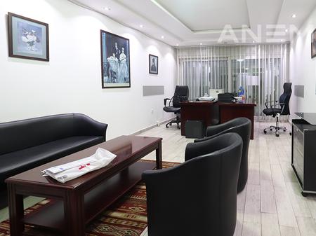 Zyre në shitje 96m² në Bregun e Diellit