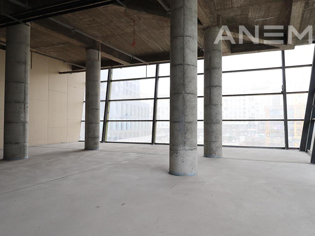 Zyre me qira me 1 hapësirë pune në Lakrishtë