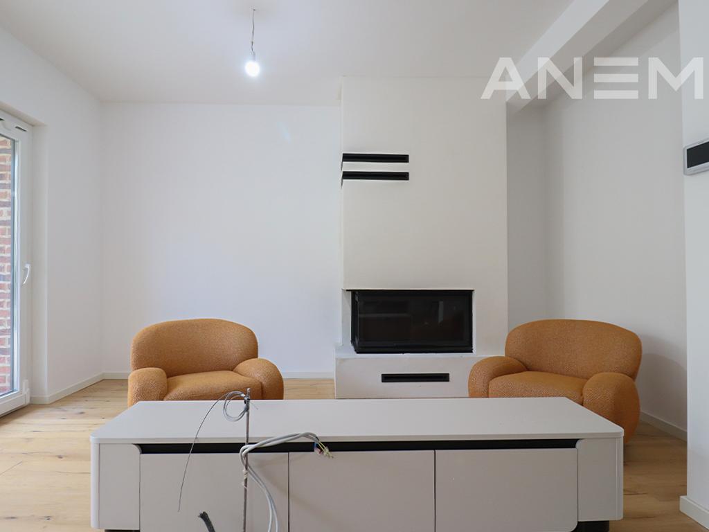 4-bedroom rental house in the Marigona Hill neighborhood