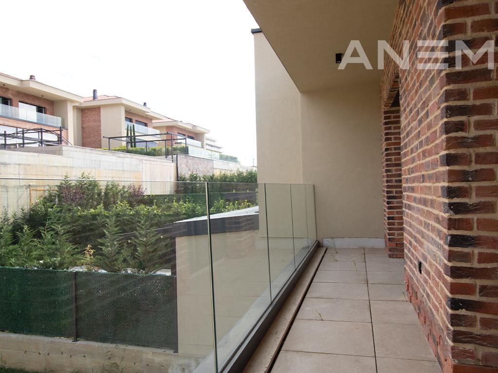 4-bedroom rental house in the Marigona Hill neighborhood