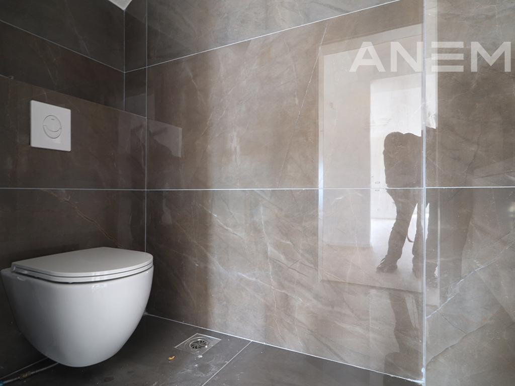 Duplex me qira me 3 dhoma gjumi në Lakrishtë