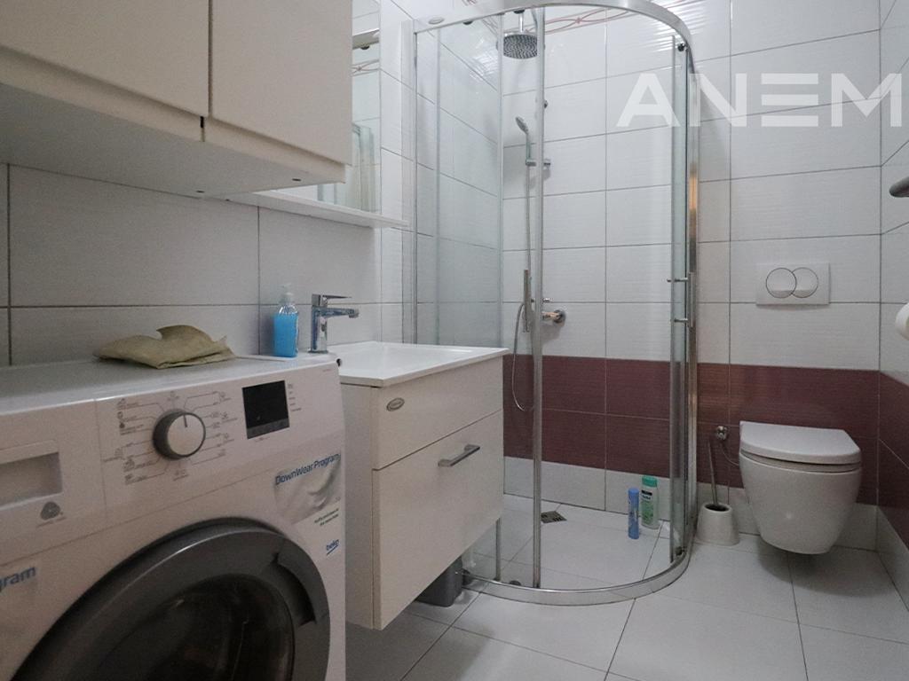 Penthouse me qira me 3 dhoma gjumi në Lagjen e Spitalit