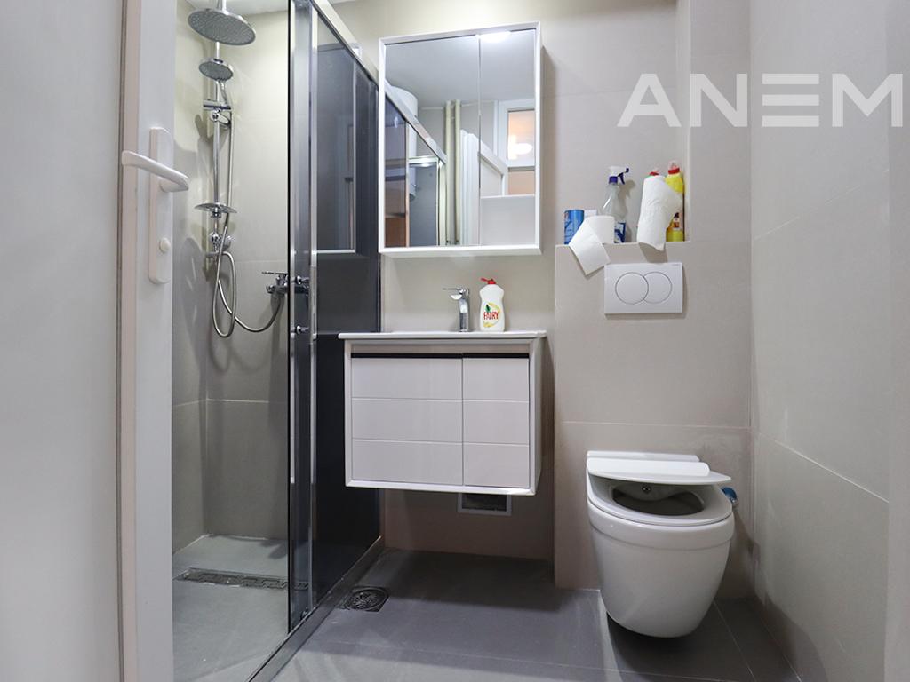 Zyre me qira me 1 hapësirë pune në Bregun e Diellit