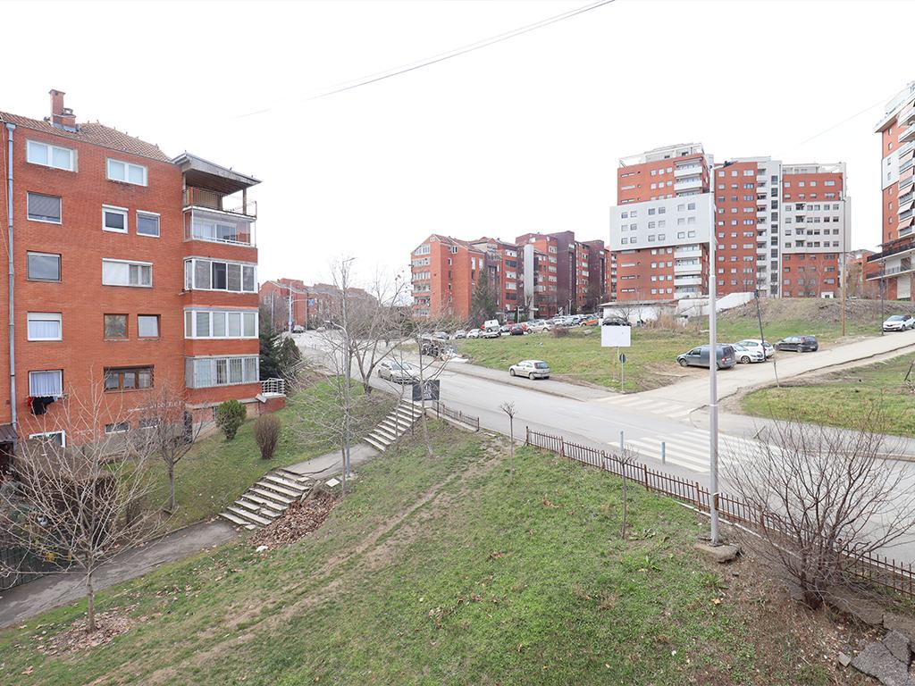 Zyre me qira me 1 hapësirë pune në Bregun e Diellit