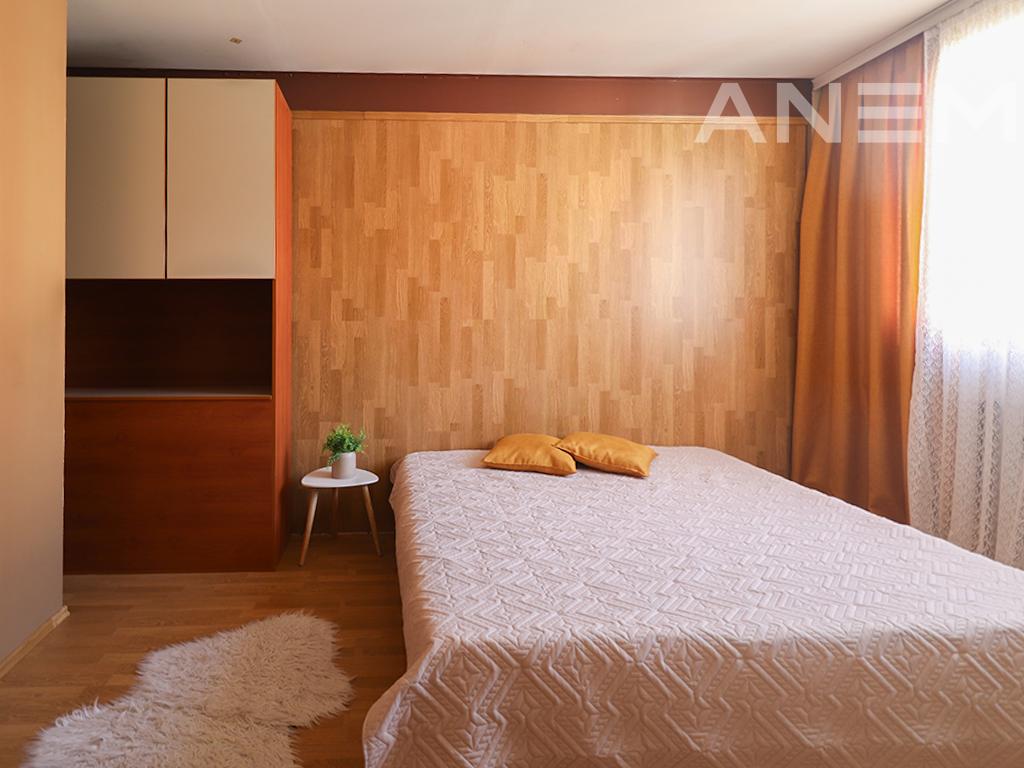 Duplex me qira me 2 dhoma gjumi në Bregun e Diellit