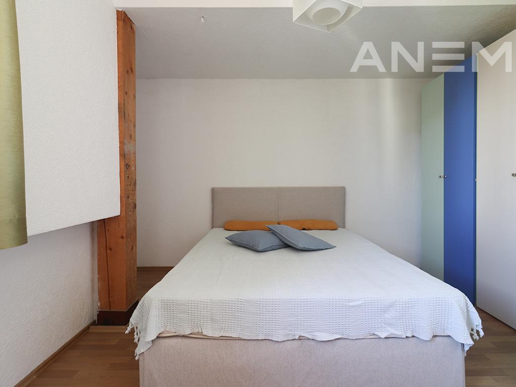 Duplex me qira me 2 dhoma gjumi në Bregun e Diellit