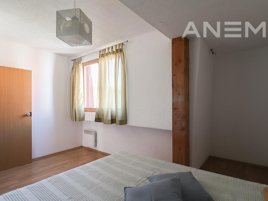 Duplex me qira me 2 dhoma gjumi në Bregun e Diellit