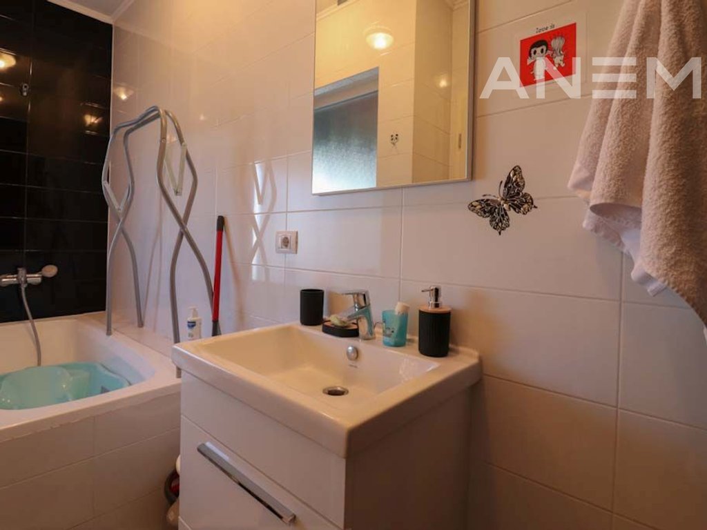 Shtëpi në shitje 174m² në lagjen Marigona Residence