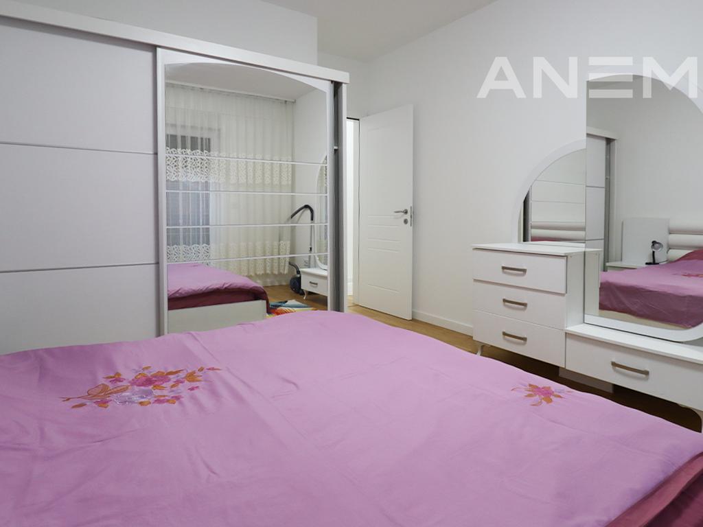 Banesë me qira me 3 dhoma gjumi në Mahallën e Muhaxherëve