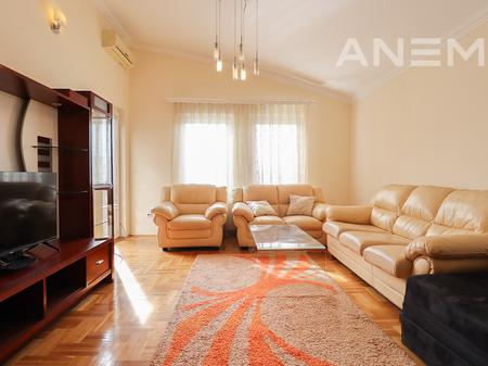 Banesë me qira me 2 dhoma gjumi te Qafa