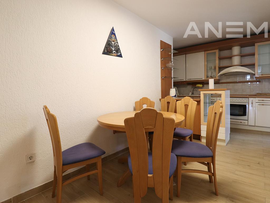 Zyre me qira me 5 hapësira pune në Pejton