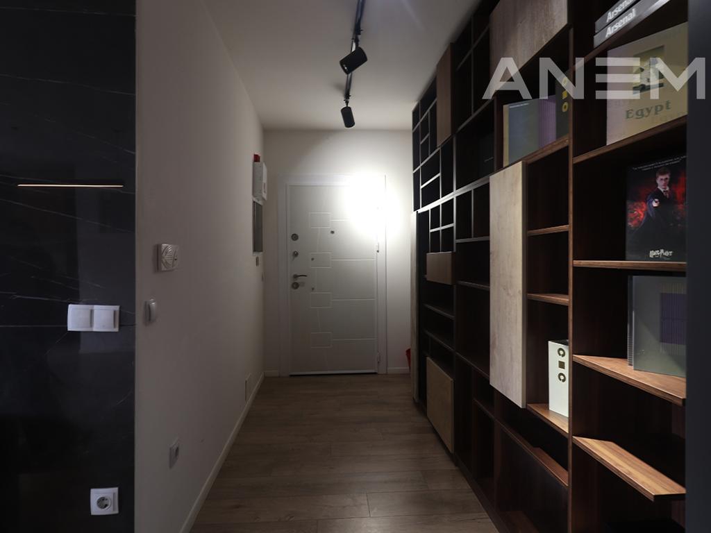 Zyre me qira me 3 hapësira pune në Kalabri