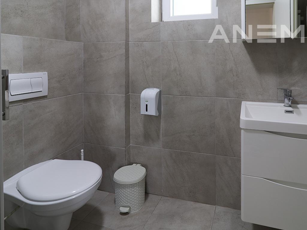 Zyre me qira me 3 hapësira pune në Kalabri