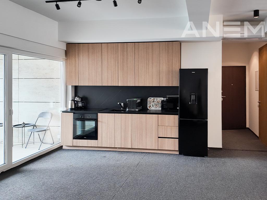 Zyre me qira 140m² në Veternik