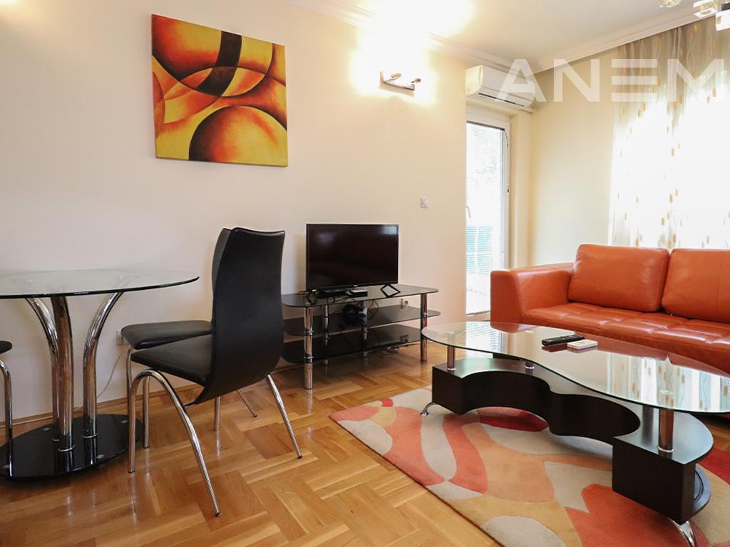 Banesë me qira me 1 dhomë gjumi te Qafa