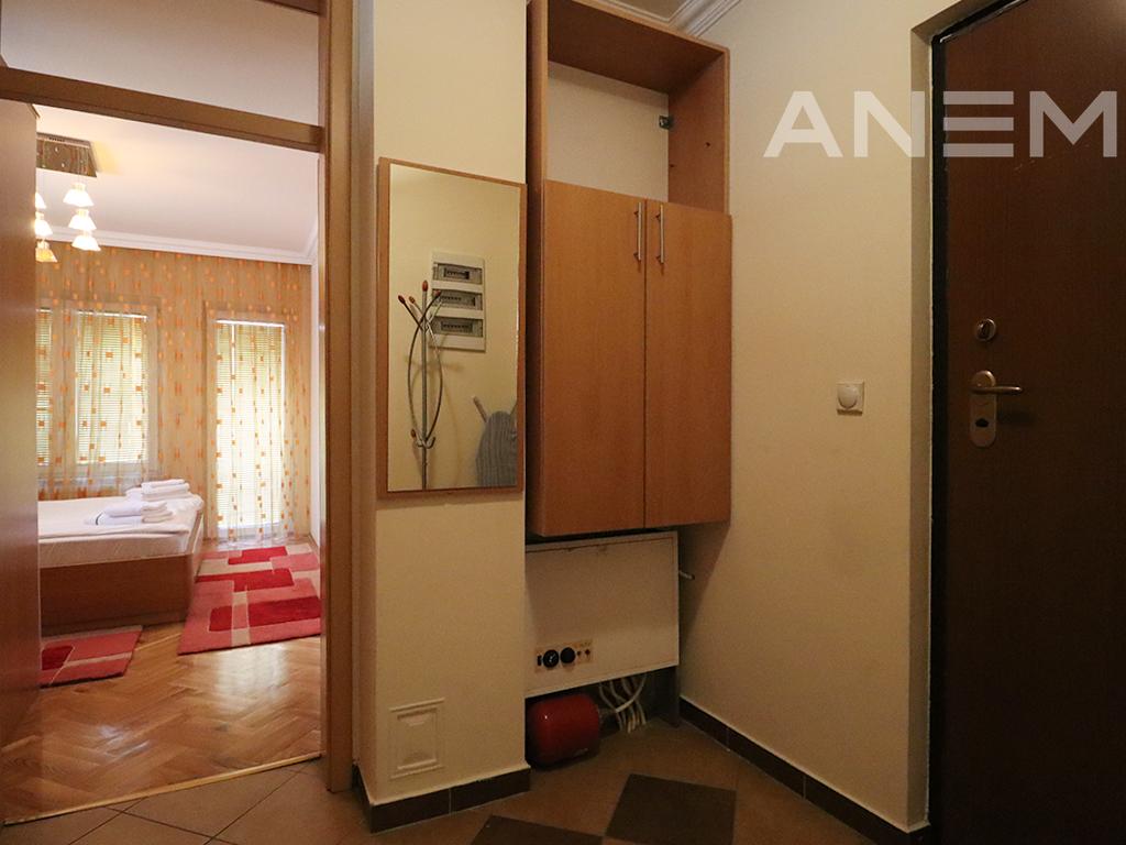 Banesë me qira me 1 dhomë gjumi te Qafa