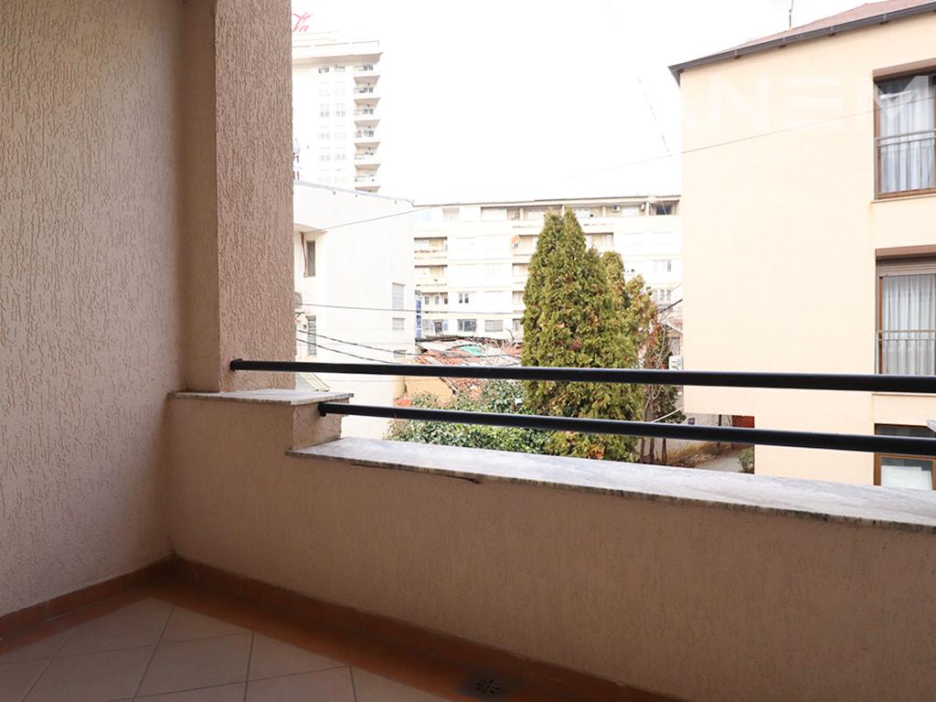 Banesë me qira me 2 dhoma gjumi te Qafa