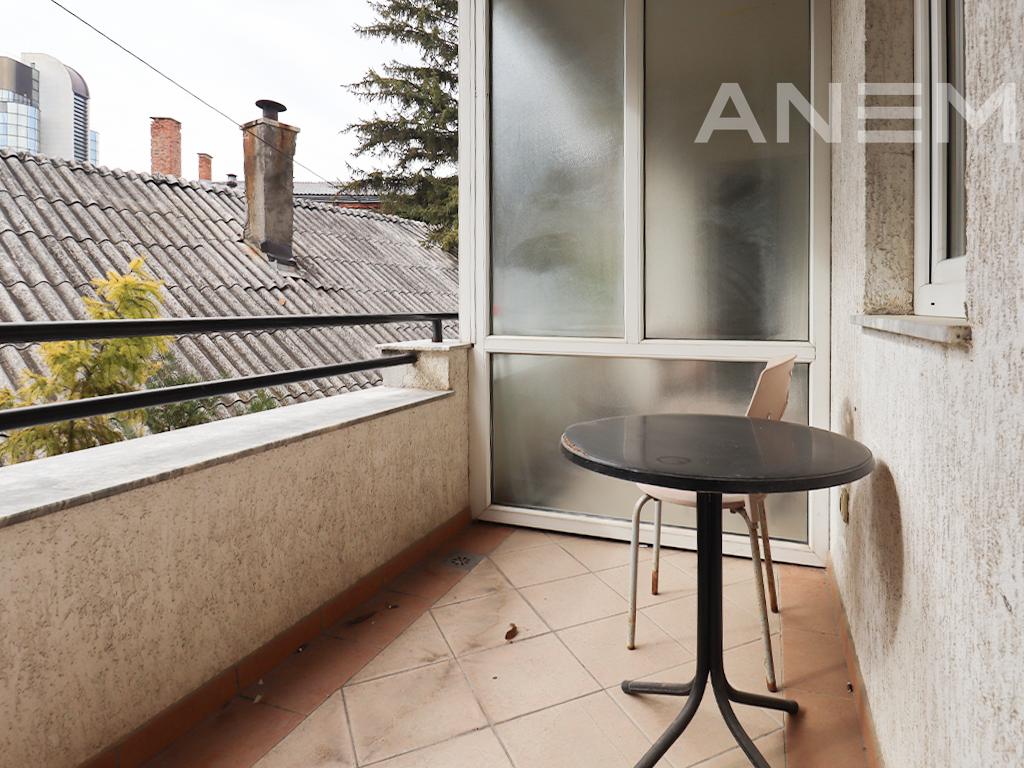 Banesë me qira me 1 dhomë gjumi te Qafa