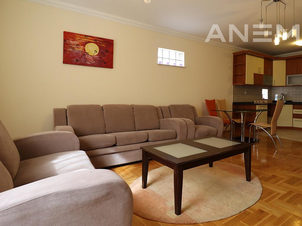 Banesë me qira me 2 dhoma gjumi te Qafa