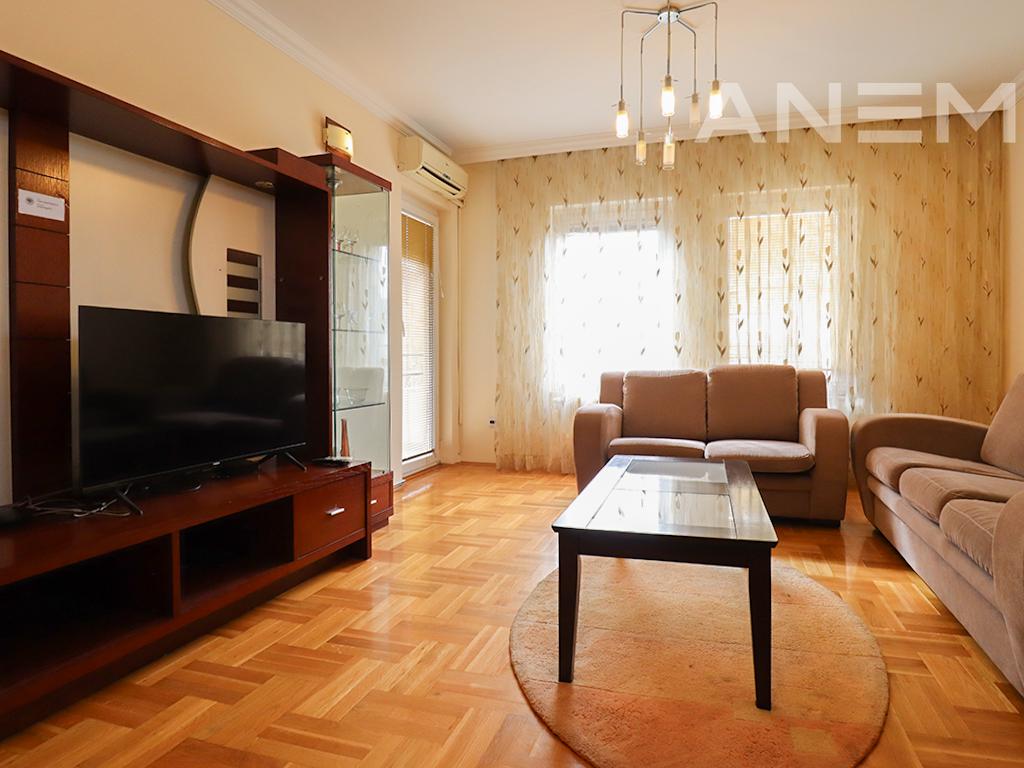 Banesë me qira me 2 dhoma gjumi te Qafa