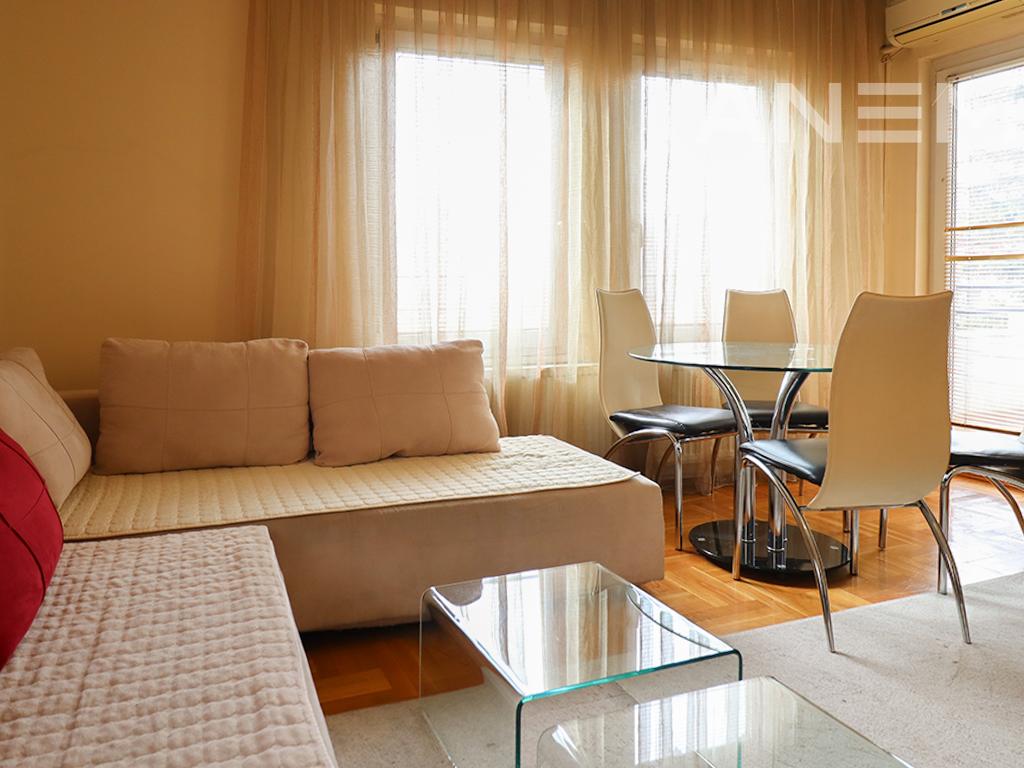 Banesë me qira me 1 dhomë gjumi te Qafa