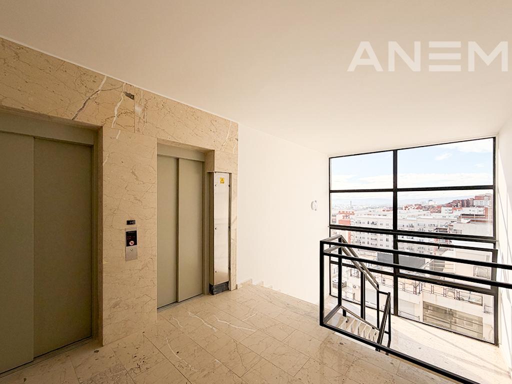 Penthouse në shitje 177m² + 44m² + 35m² në Rrugën C